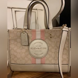 Coach Dempsy Jacquard